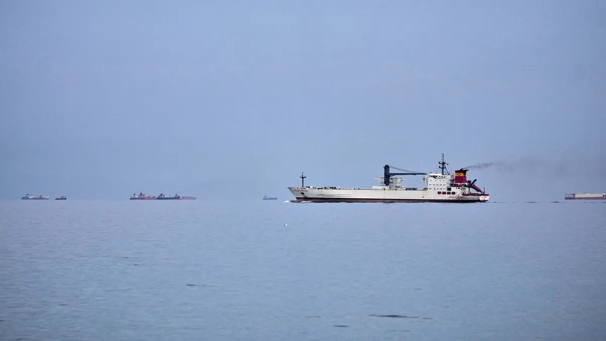 ‘होर्मुज में केवल हमारे नाविक मारे गए’: 60 देशों की बैठक में भारत की सख्त चेतावनी